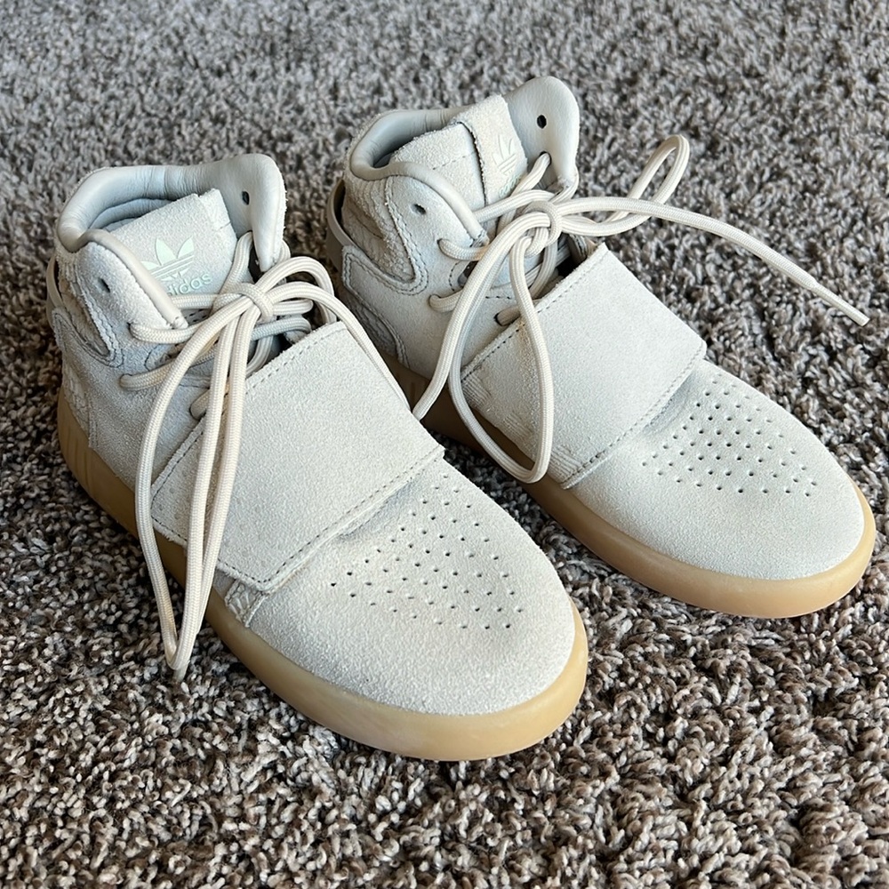Adidas suede Tubular high tops